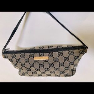Authentic Gucci Boat Pochette Bag